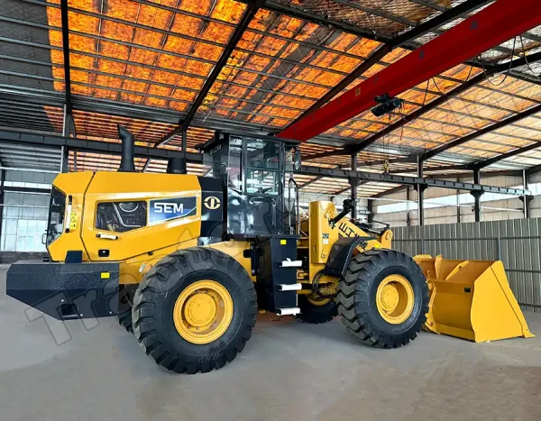 SEM 655F Wheel Loader In Uganda