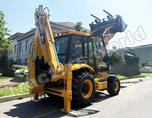 Massive 3CX Side Shift Backhoe Loader In Uganda