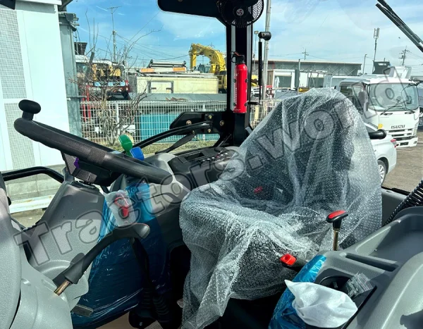 Massive MFT 4105 4WD Tractor In Uganda